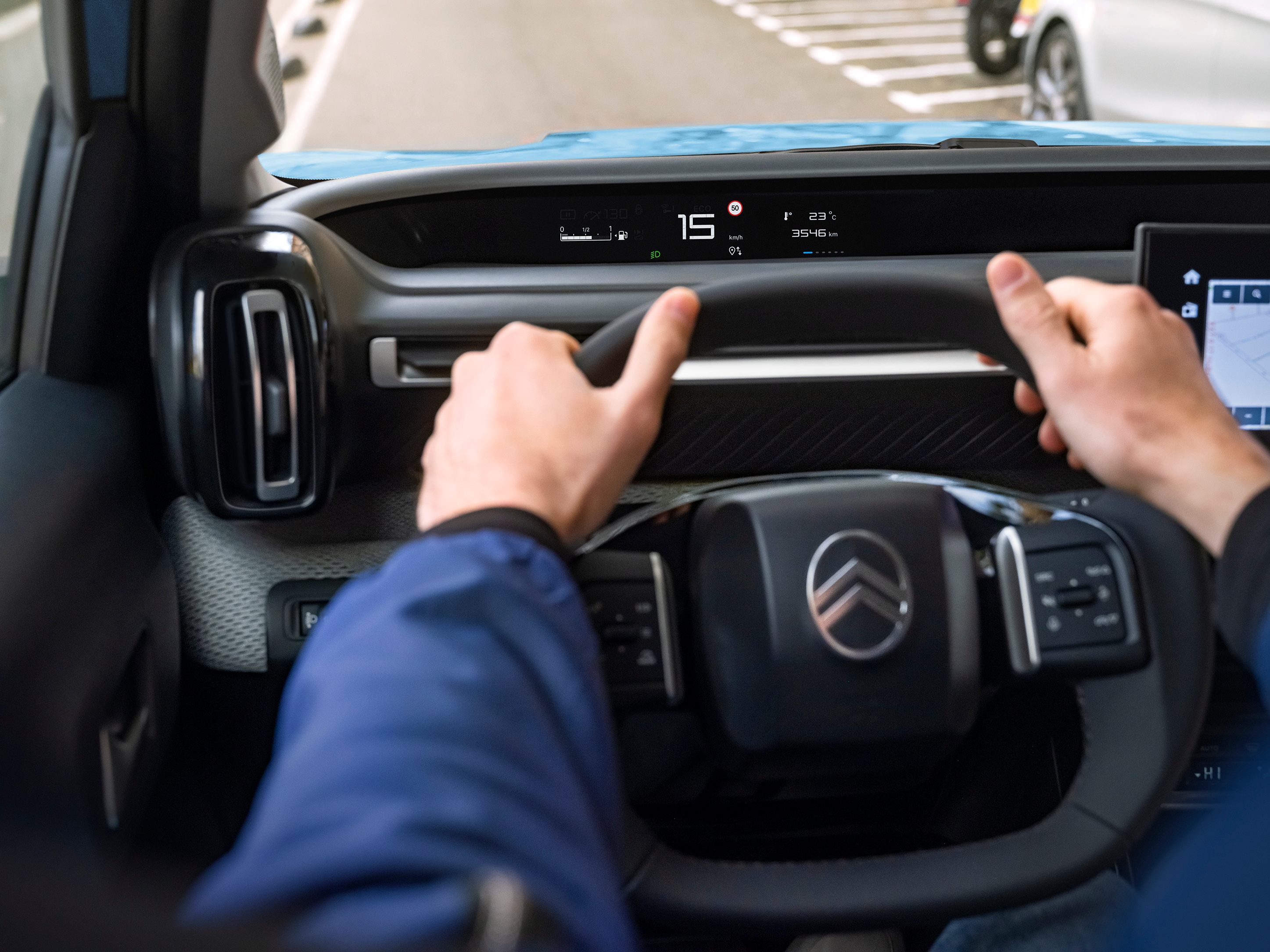 C3 interior steering wheel details